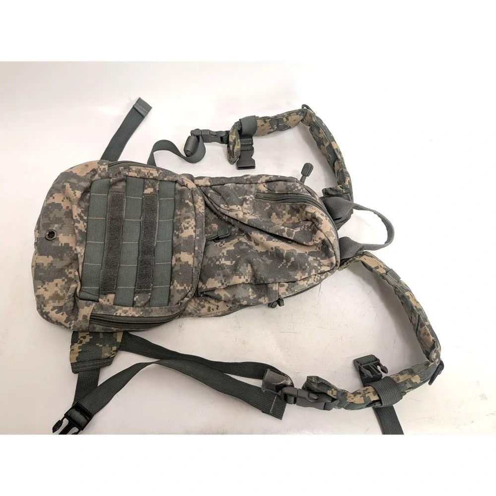 US Military MOLLE II Hydration Backpack - Padded back pack